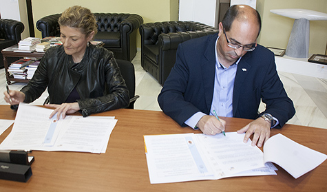 La Universidad de Cádiz y el Ayuntamiento de Villamartín firman convenio para impulsar actividades deportivas