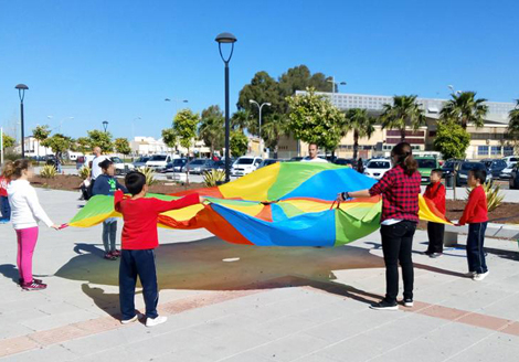 Deportes y Sostenibilidad de la UCA participan en la “1ª Fiesta Camino al cole” de Puerto Real